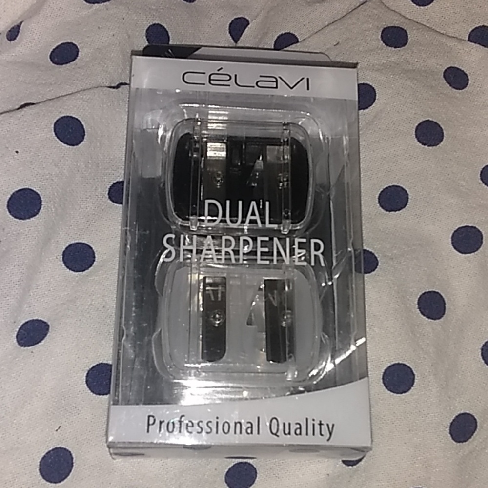 Celavi dual sharpener